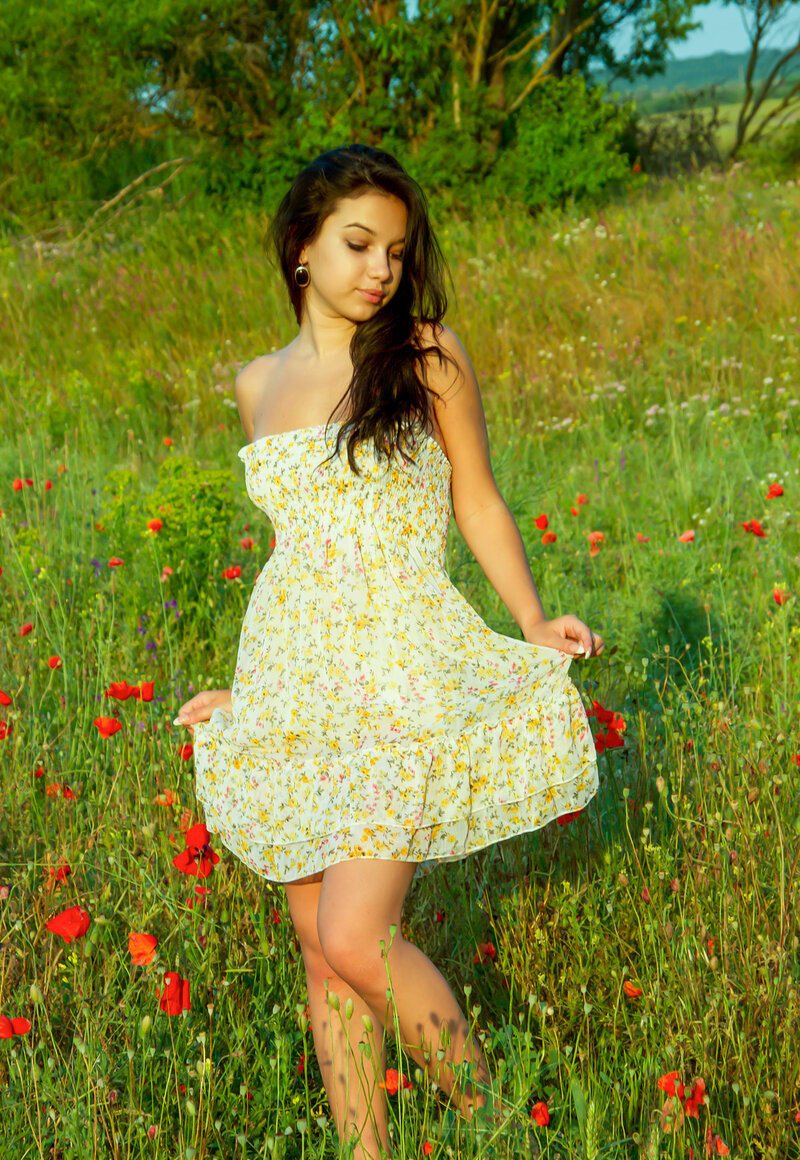 Милана, 21